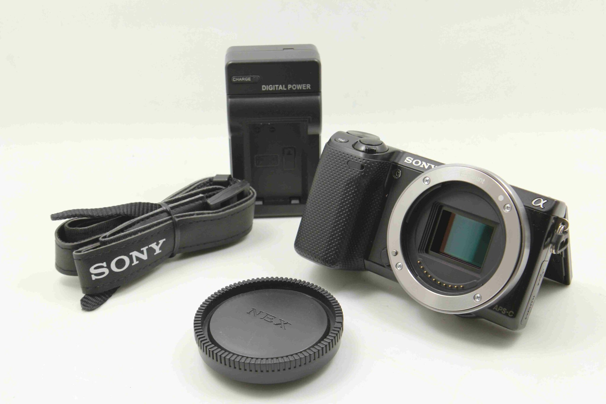 |台中二手相機買賣|SONY NEX 5T NEX-5T APS-C 單機身 翻轉螢幕 #05948