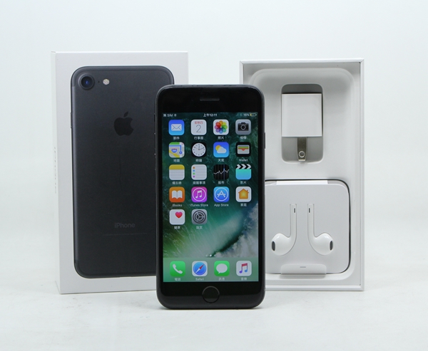 |高雄收購二手 iphone 7 |Apple iPhone 7 消光黑 128G 128GB 4.7吋 蘋果手機 #10197