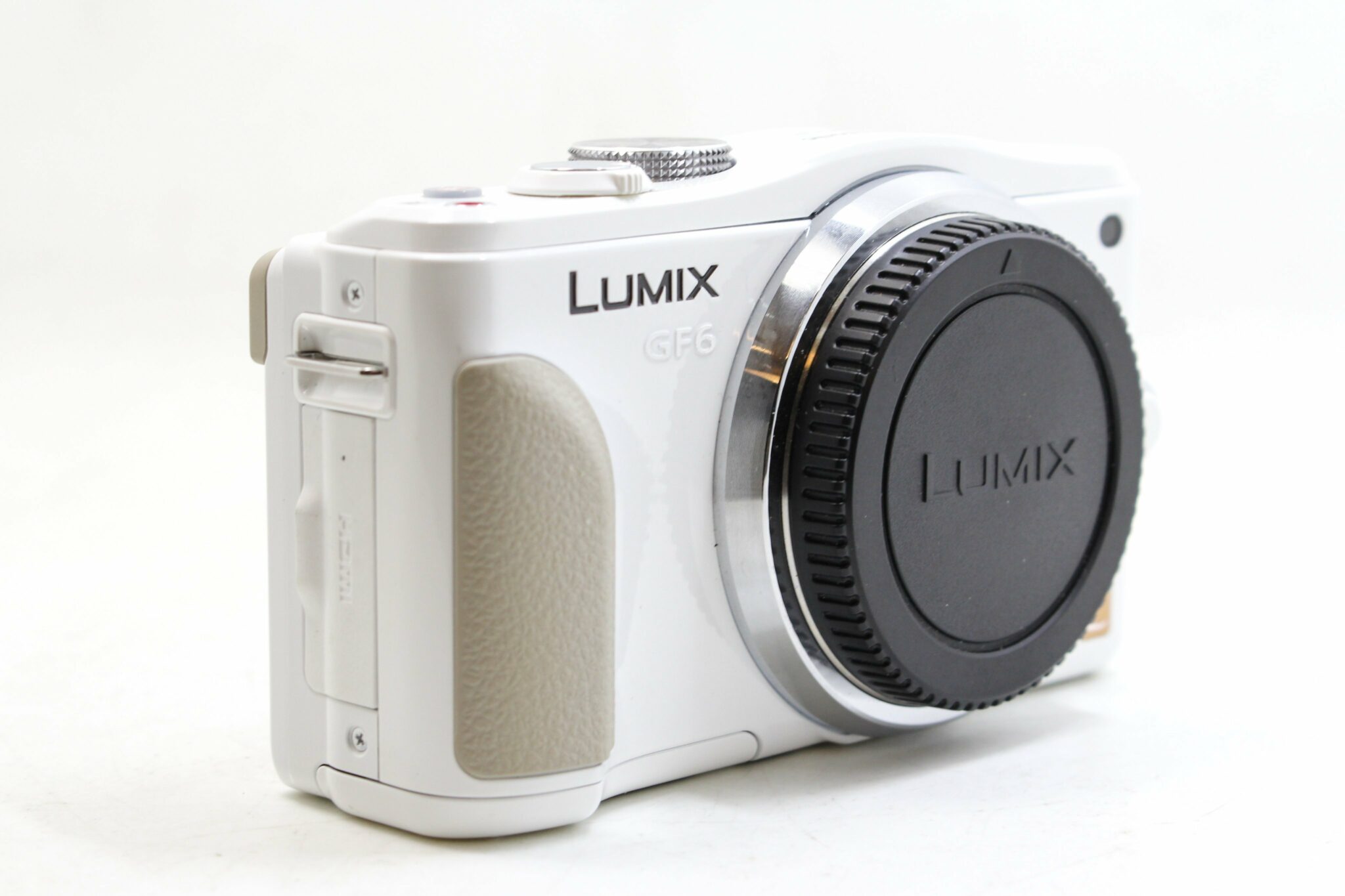 高雄收購回收PANASONIC DMC-GF6 微單眼相機